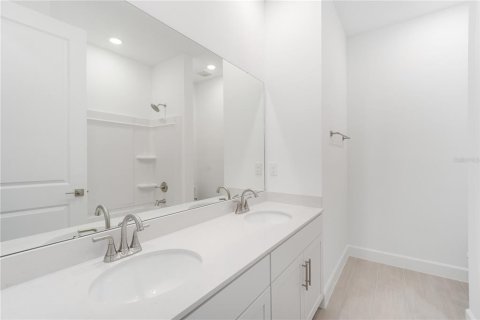 Casa en venta en Weeki Wachee, Florida, 4 dormitorios, 177.44 m2 № 1766996 - foto 26