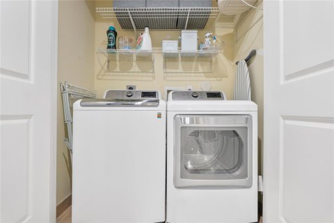 Touwnhouse à vendre à Fort Lauderdale, Floride: 4 chambres, 271.27 m2 № 2087354 - photo 18