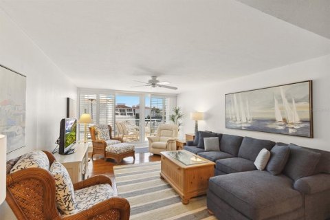 Condo in Longboat Key, Florida, 2 bedrooms  № 1784725 - photo 16