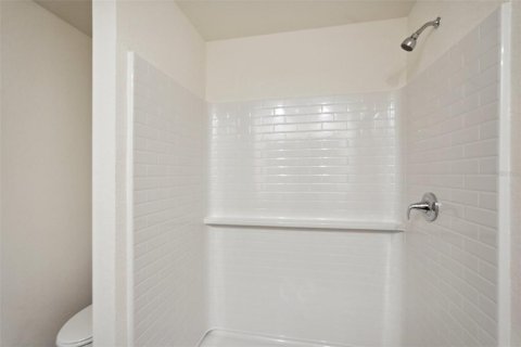 House in Weeki Wachee, Florida 4 bedrooms, 212.37 sq.m. № 2207358 - photo 14