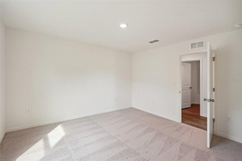 House in Weeki Wachee, Florida 4 bedrooms, 212.37 sq.m. № 2207358 - photo 24