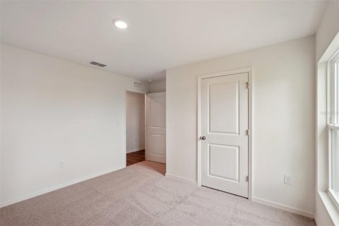 House in Weeki Wachee, Florida 4 bedrooms, 212.37 sq.m. № 2207358 - photo 30