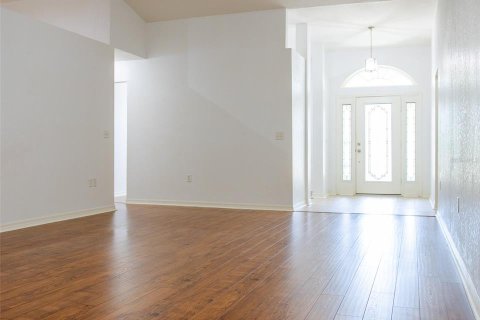 Casa en venta en Spring Hill, Florida, 4 dormitorios, 216.18 m2 № 1736993 - foto 3