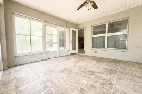Casa en venta en Spring Hill, Florida, 4 dormitorios, 216.18 m2 № 1736993 - foto 28