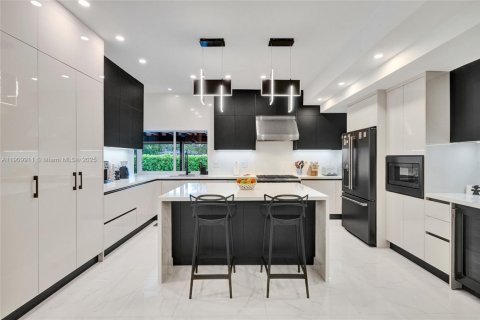 Villa ou maison à vendre à North Miami Beach, Floride: 5 chambres, 228.73 m2 № 1968196 - photo 14