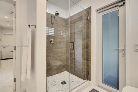 Villa ou maison à vendre à North Miami Beach, Floride: 5 chambres, 228.73 m2 № 1968196 - photo 29