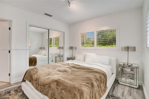 Villa ou maison à vendre à North Miami Beach, Floride: 5 chambres, 228.73 m2 № 1968196 - photo 26