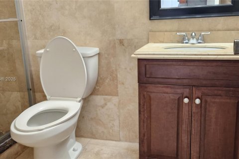 Купить кондоминиум в Майами, Флорида 2 спальни, 103.77м2, № 2012557 - фото 11