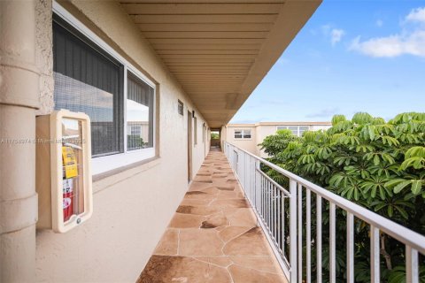 Condominio en venta en Boynton Beach, Florida, 2 dormitorios, 89.19 m2 № 1741601 - foto 3