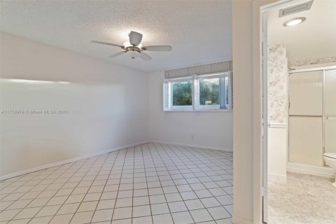 Condominio en venta en Boynton Beach, Florida, 2 dormitorios, 89.19 m2 № 1741601 - foto 13