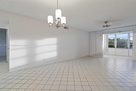 Condominio en venta en Boynton Beach, Florida, 2 dormitorios, 89.19 m2 № 1741601 - foto 5