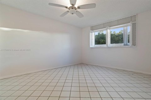 Condominio en venta en Boynton Beach, Florida, 2 dormitorios, 89.19 m2 № 1741601 - foto 15