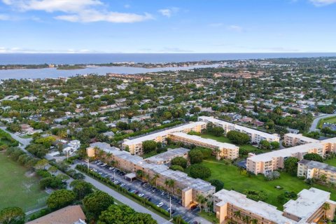 Condominio en venta en Boynton Beach, Florida, 2 dormitorios, 89.19 m2 № 1741601 - foto 26