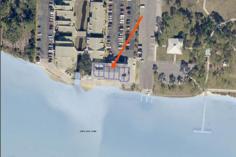 Commercial property in Fort Walton Beach, Florida № 561503 - photo 1
