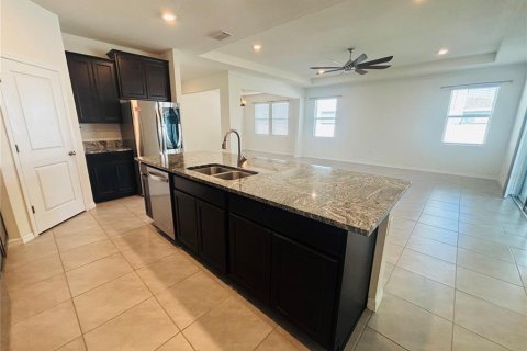 Casa en alquiler en Ocala, Florida, 4 dormitorios, 263.66 m2 № 1911662 - foto 8