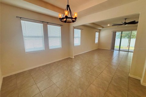 Casa en alquiler en Ocala, Florida, 4 dormitorios, 263.66 m2 № 1911662 - foto 4