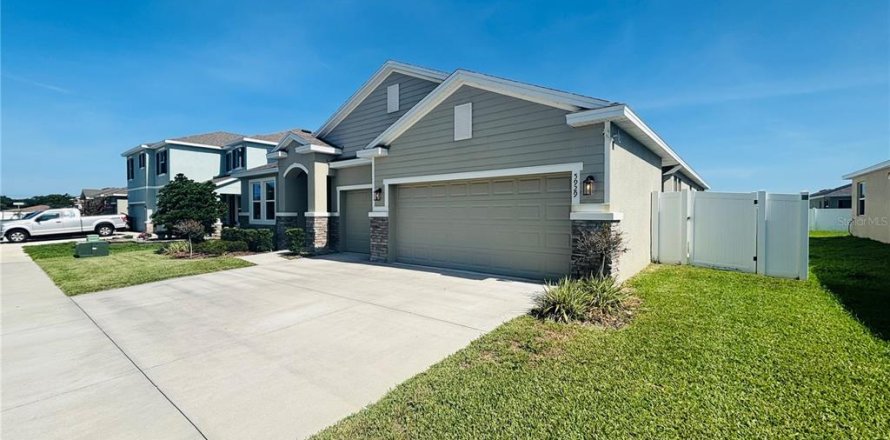 Casa en Ocala, Florida 4 dormitorios, 263.66 m2 № 1911662