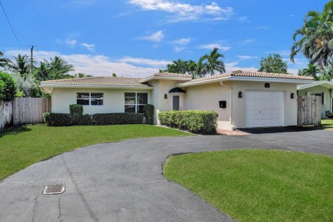 House in Wilton Manors, Florida 3 bedrooms, 130.06 sq.m. № 1180126 - photo 1