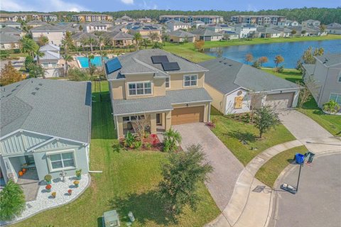 House in Port Orange, Florida 5 bedrooms, 244.15 sq.m. № 1412684 - photo 3