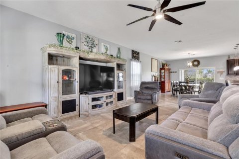 House in Port Orange, Florida 5 bedrooms, 244.15 sq.m. № 1412684 - photo 19