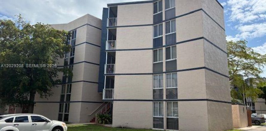 Квартира в Хайалиа, Флорида 2 спальни, 85.93м2 № 2077589