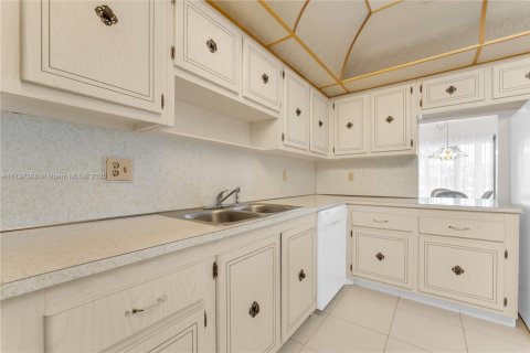 Condominio en venta en Hallandale Beach, Florida, 1 dormitorio, 78.97 m2 № 1861108 - foto 5