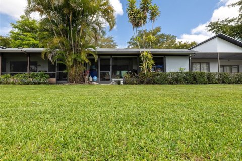 Condo in Weston, Florida, 3 bedrooms  № 1699495 - photo 26