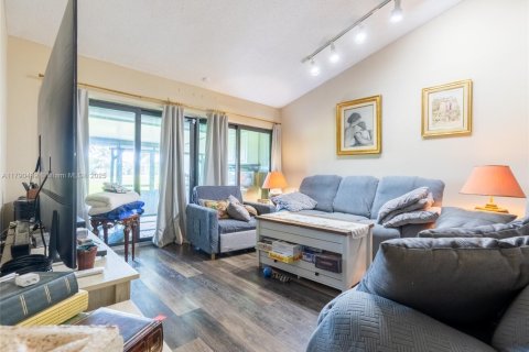 Condo in Weston, Florida, 3 bedrooms  № 1699495 - photo 5