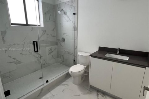 Adosado en venta en Miami, Florida, 3 dormitorios № 2022742 - foto 20