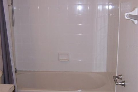 Casa en alquiler en Orlando, Florida, 4 dormitorios, 233.56 m2 № 1858205 - foto 25