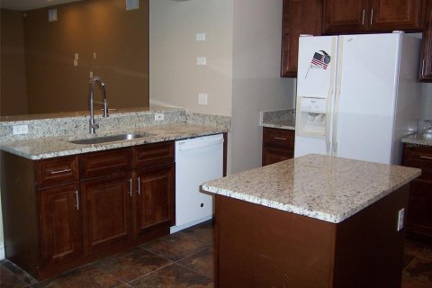 Casa en alquiler en Orlando, Florida, 4 dormitorios, 233.56 m2 № 1858205 - foto 14