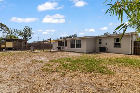 House in Port Charlotte, Florida 2 bedrooms, 71.35 sq.m. № 1649052 - photo 26