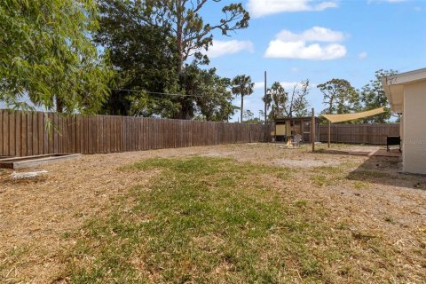 House in Port Charlotte, Florida 2 bedrooms, 71.35 sq.m. № 1649052 - photo 28