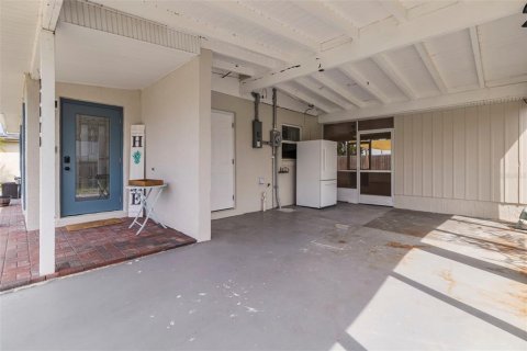 House in Port Charlotte, Florida 2 bedrooms, 71.35 sq.m. № 1649052 - photo 29