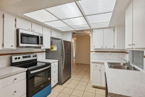 Casa en venta en Spring Hill, Florida, 3 dormitorios, 123.28 m2 № 1613382 - foto 10