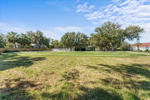 Terreno en venta en Saint Petersburg, Florida № 1950194 - foto 10
