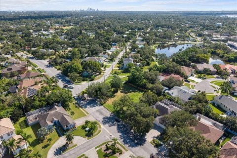 Terreno en venta en Saint Petersburg, Florida № 1950194 - foto 19