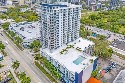 Condo in Miami, Florida, 1 bedroom  № 1814073 - photo 4