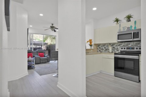 Adosado en venta en Homestead, Florida, 3 dormitorios, 158.31 m2 № 2066896 - foto 9