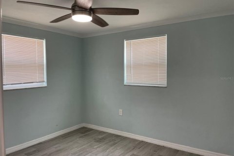 House in Holiday, Florida 2 bedrooms, 121.89 sq.m. № 1749656 - photo 12