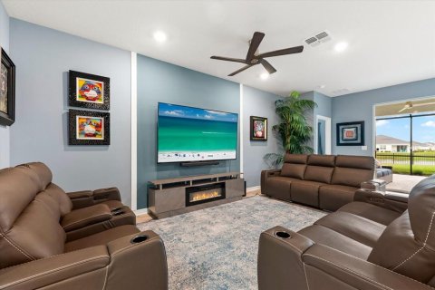 House in Bradenton, Florida 4 bedrooms, 188.96 sq.m. № 1759825 - photo 19