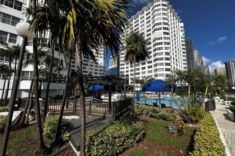 Купить кондоминиум в Майами, Флорида 2 спальни, 91.97м2, № 2024455 - фото 18