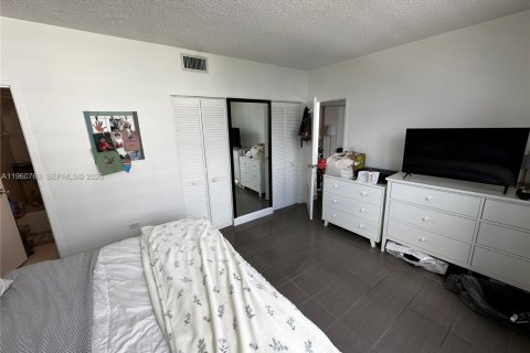 Купить кондоминиум в Майами, Флорида 2 спальни, 91.97м2, № 2024455 - фото 14
