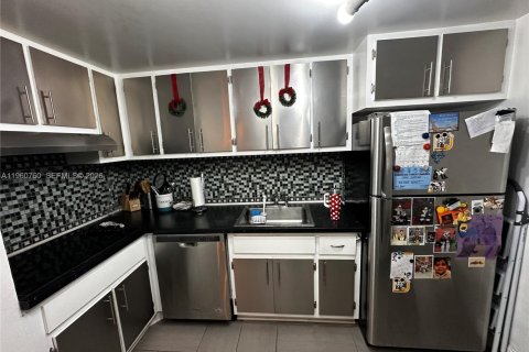 Купить кондоминиум в Майами, Флорида 2 спальни, 91.97м2, № 2024455 - фото 6