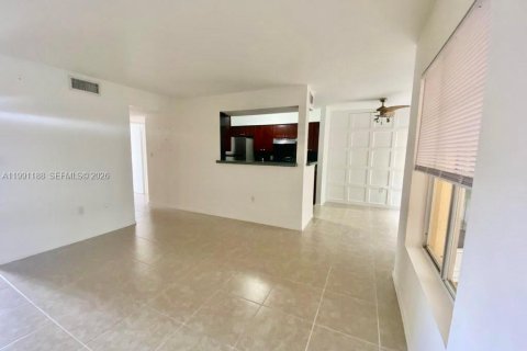 Apartamento en alquiler en Oakland Park, Florida, 1 dormitorio, 77.48 m2 № 2057456 - foto 6