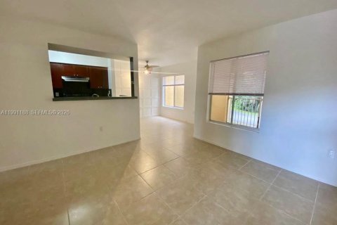 Apartamento en alquiler en Oakland Park, Florida, 1 dormitorio, 77.48 m2 № 2057456 - foto 7