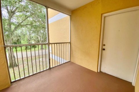 Apartamento en alquiler en Oakland Park, Florida, 1 dormitorio, 77.48 m2 № 2057456 - foto 15