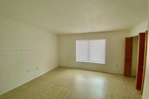 Apartamento en alquiler en Oakland Park, Florida, 1 dormitorio, 77.48 m2 № 2057456 - foto 8