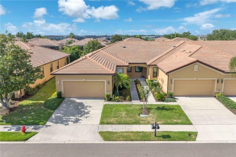Villa ou maison à louer à Apollo Beach, Floride: 2 chambres, 150.13 m2 № 2167504 - photo 2