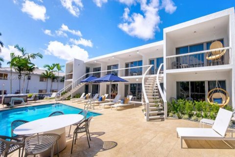 Hotel in Lauderdale-by-the-Sea, Florida № 2090091 - photo 4
